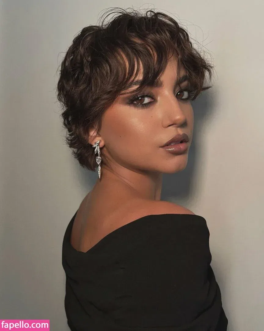 Isabela Merced Onlyfans Photo Gallery 