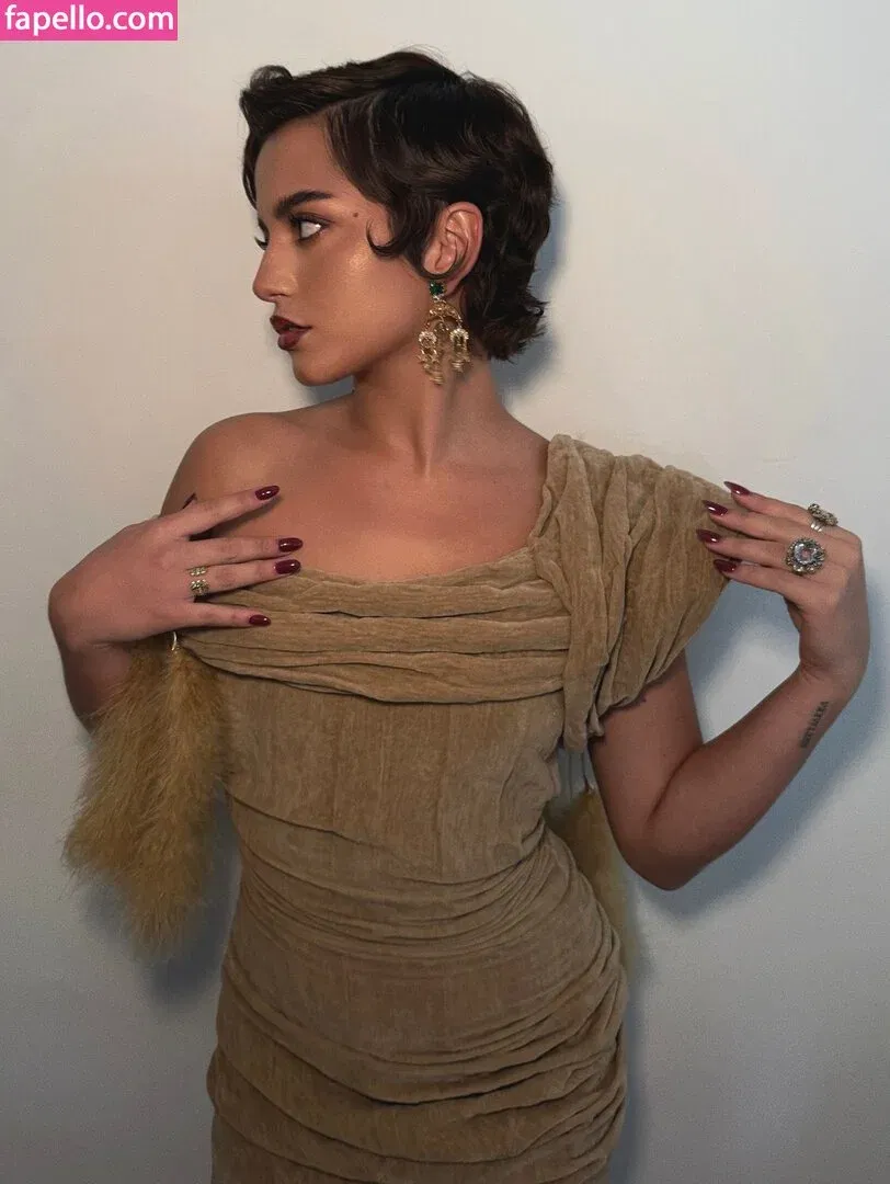 Isabela Merced Onlyfans Photo Gallery 