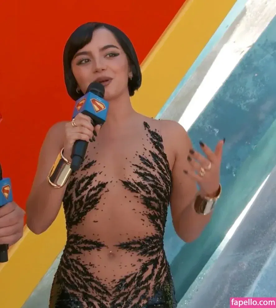 Isabela Merced Onlyfans Photo Gallery 