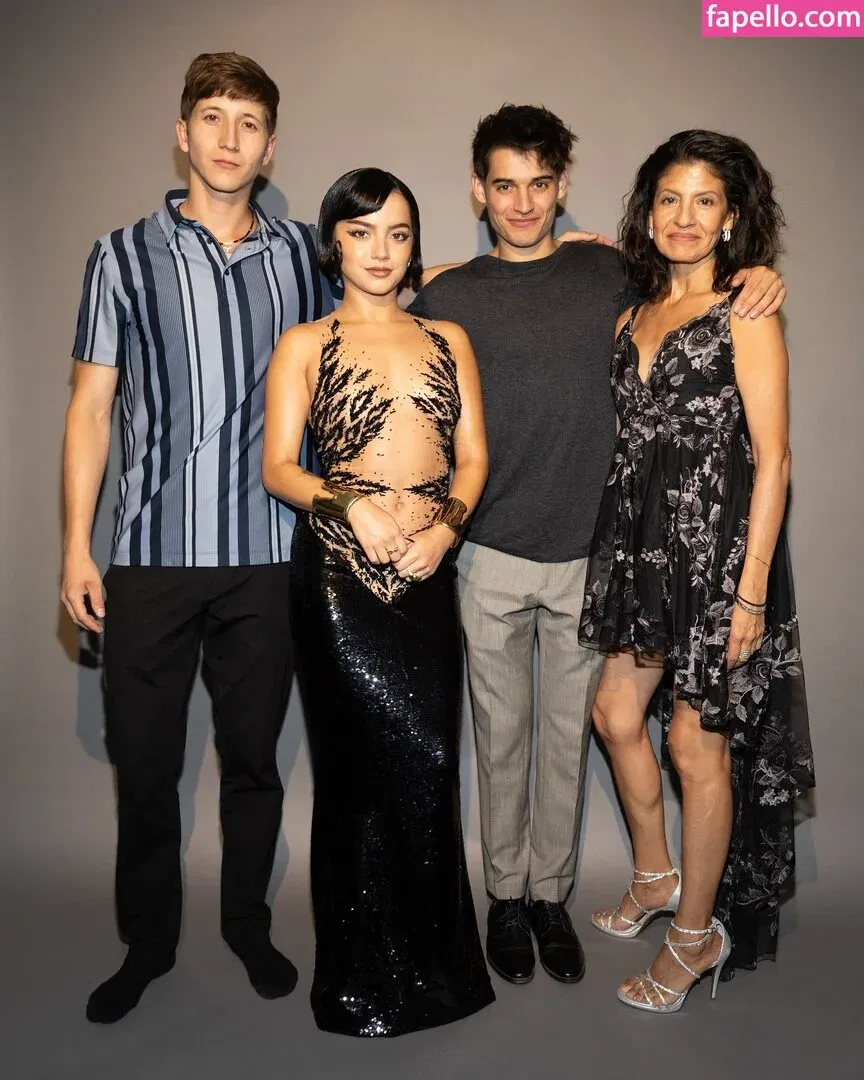 Isabela Merced Onlyfans Photo Gallery 