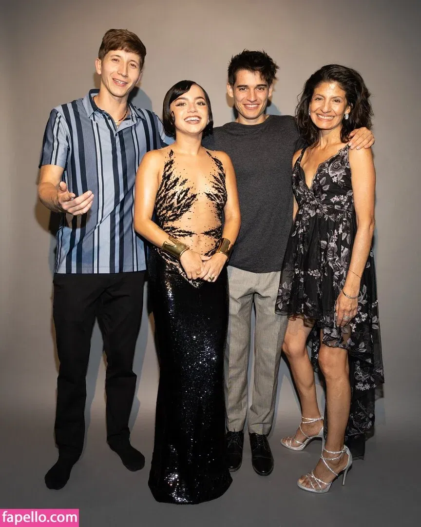 Isabela Merced Onlyfans Photo Gallery 