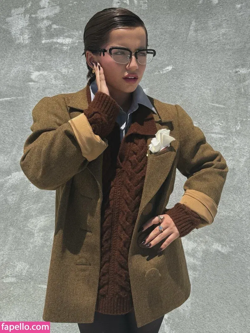 Isabela Merced Onlyfans Photo Gallery 