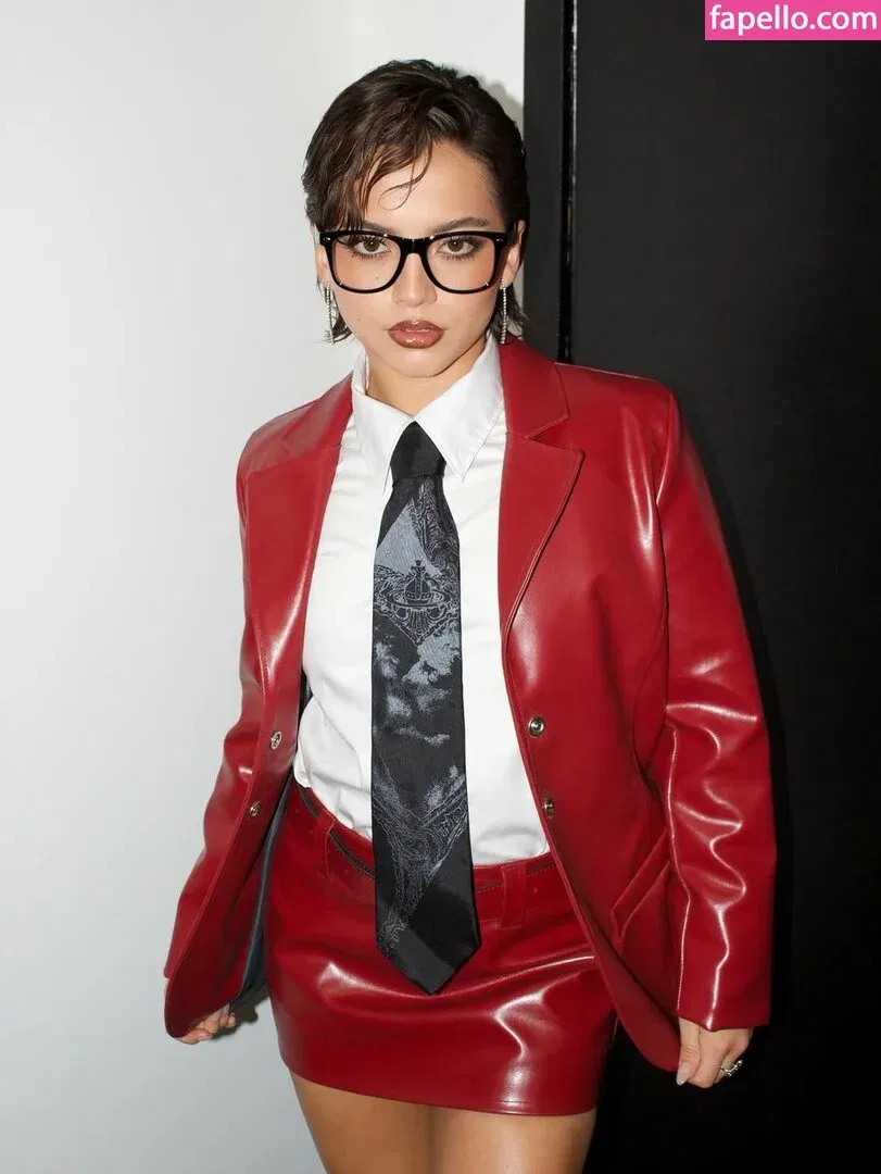 Isabela Merced Onlyfans Photo Gallery 