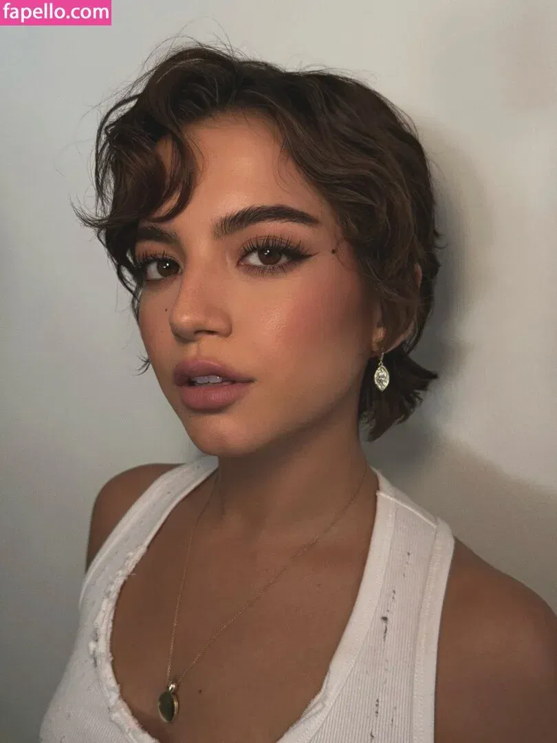 Isabela Merced Onlyfans Photo Gallery 