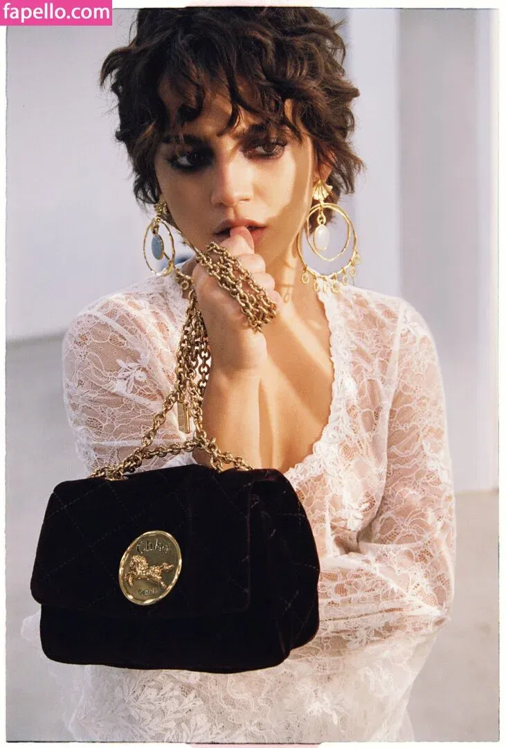 Isabela Merced Onlyfans Photo Gallery 