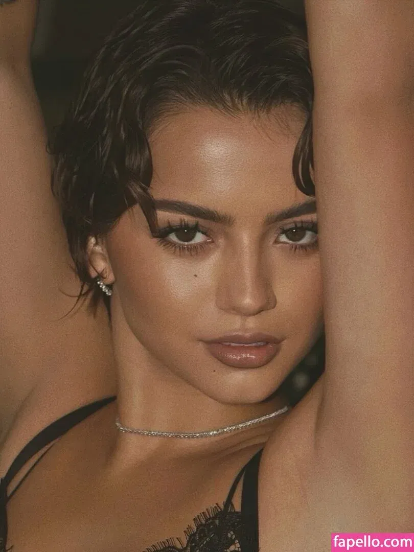 Isabela Merced Onlyfans Photo Gallery 