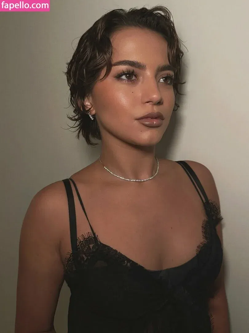 Isabela Merced Onlyfans Photo Gallery 