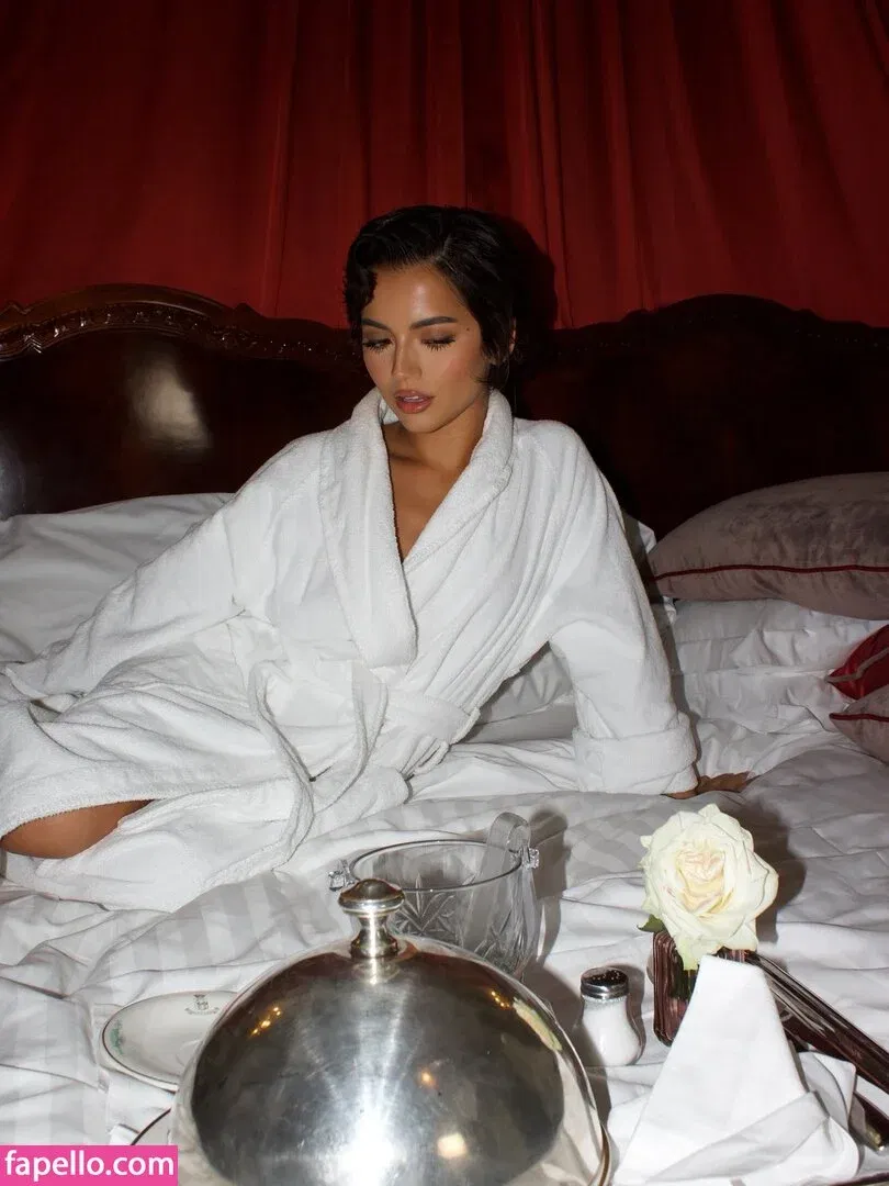 Isabela Merced Onlyfans Photo Gallery 