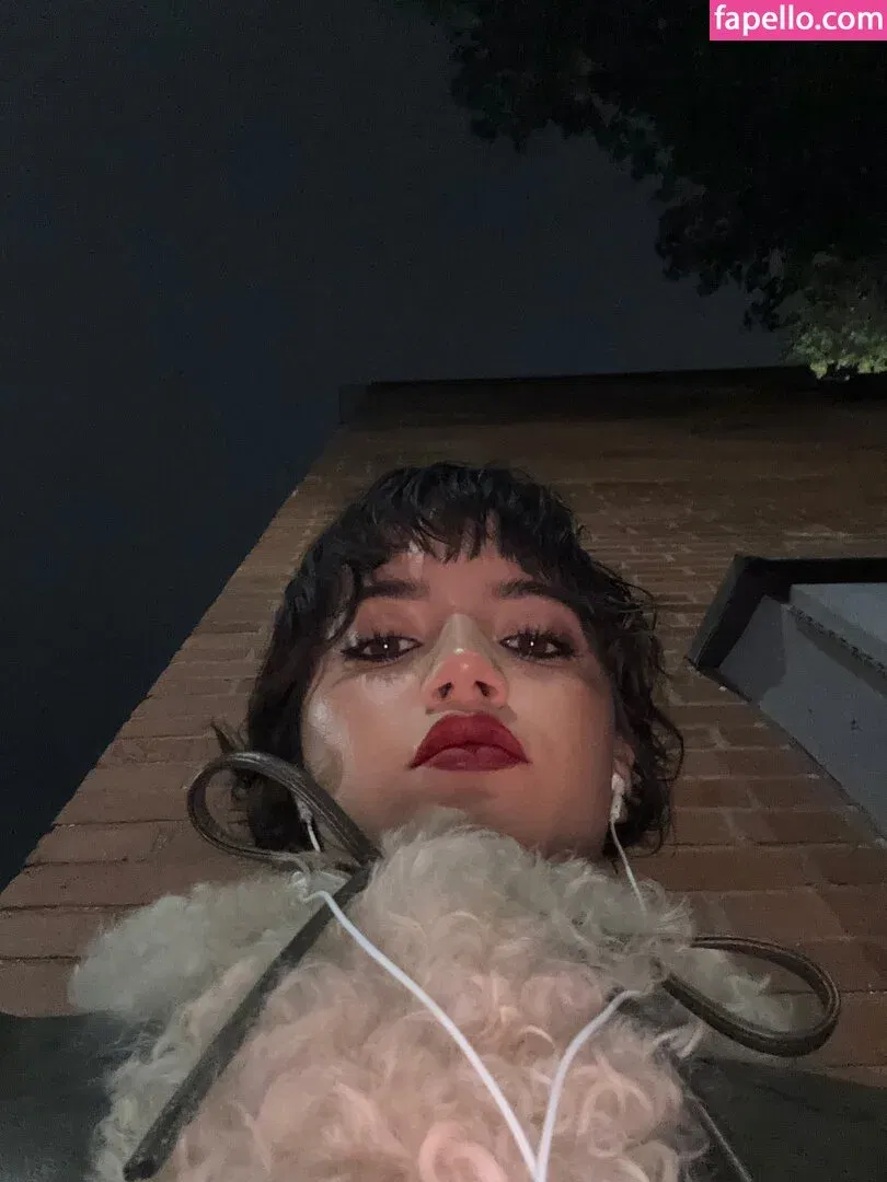 Isabela Merced Onlyfans Photo Gallery 