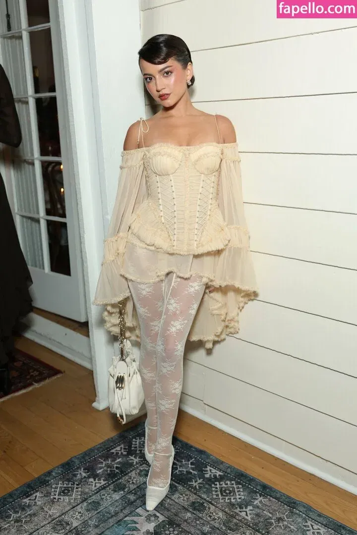 Isabela Merced Onlyfans Photo Gallery 