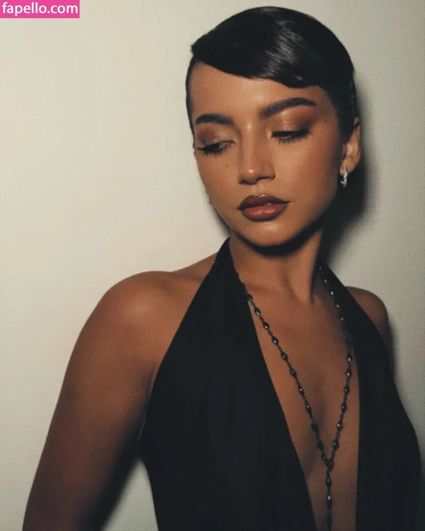 Isabela Merced Onlyfans Photo Gallery 