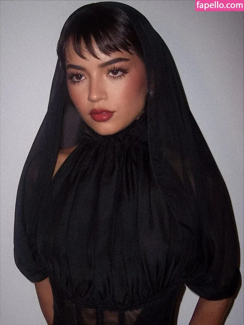 Isabela Merced Onlyfans Photo Gallery 