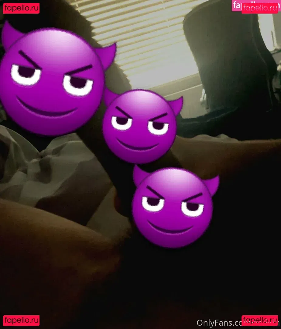 zedldn Onlyfans Photo Gallery 