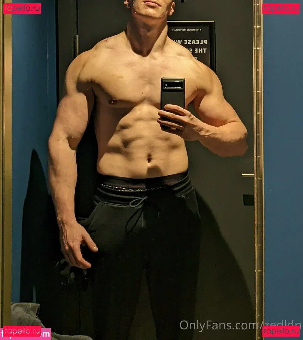 zedldn Onlyfans Photo Gallery 