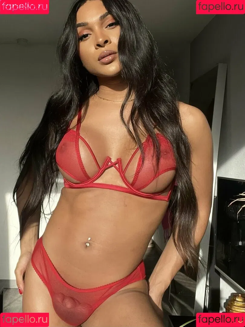 Ts Lira Onlyfans Photo Gallery 