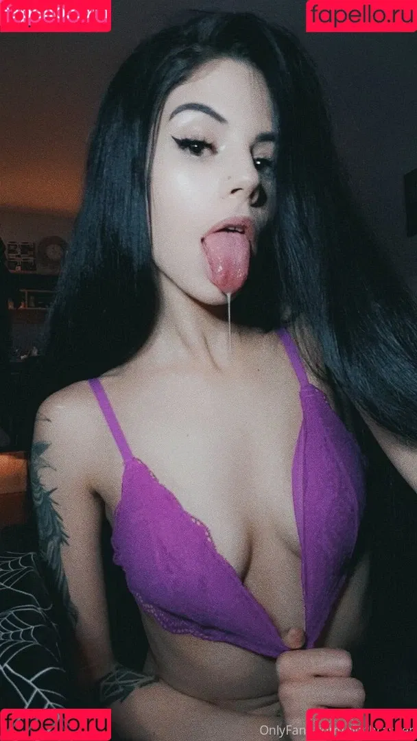 ellathrasher Onlyfans Photo Gallery 
