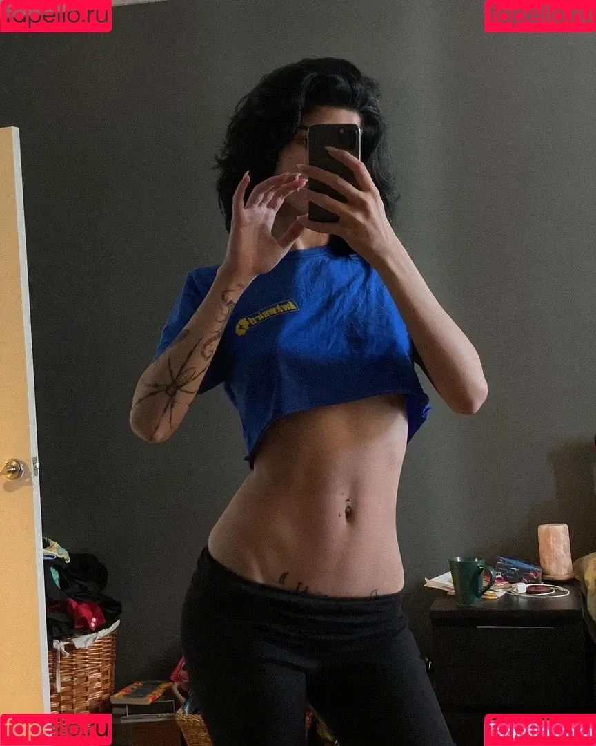 ellathrasher Onlyfans Photo Gallery 