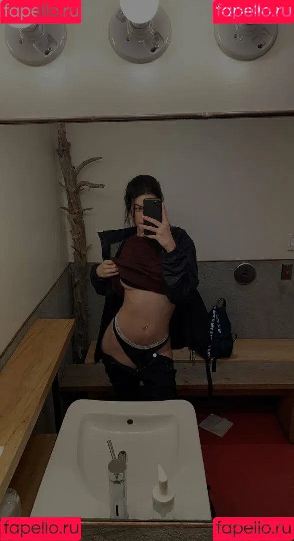 ellathrasher Onlyfans Photo Gallery 