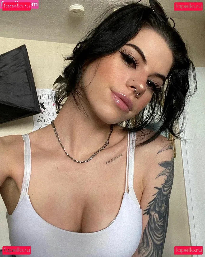 ellathrasher Onlyfans Photo Gallery 