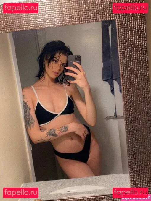 ellathrasher Onlyfans Photo Gallery 