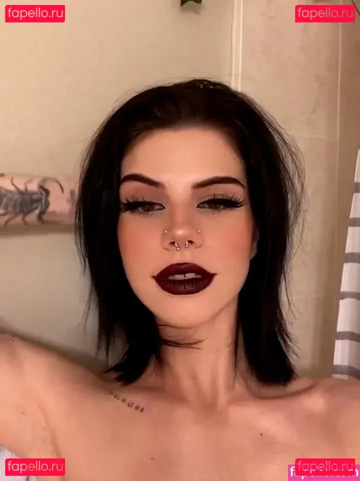 ellathrasher Onlyfans Photo Gallery 