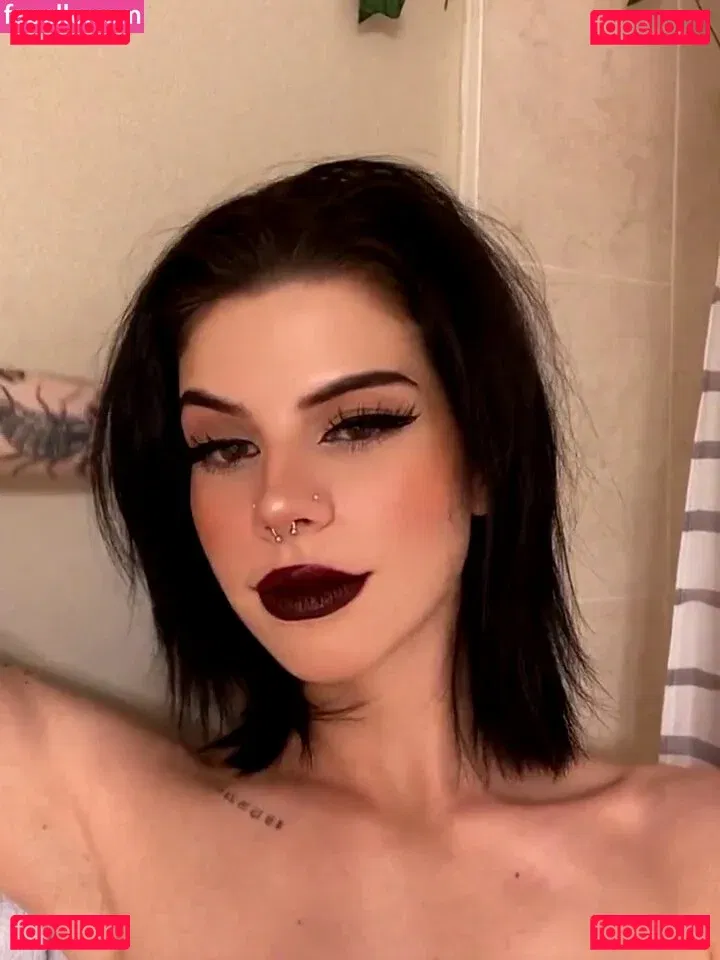 ellathrasher Onlyfans Photo Gallery 