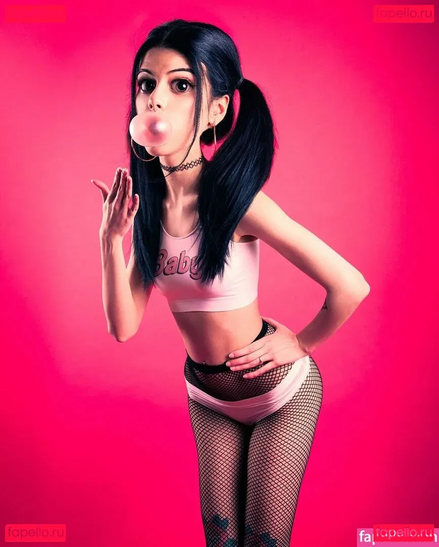 ellathrasher Onlyfans Photo Gallery 