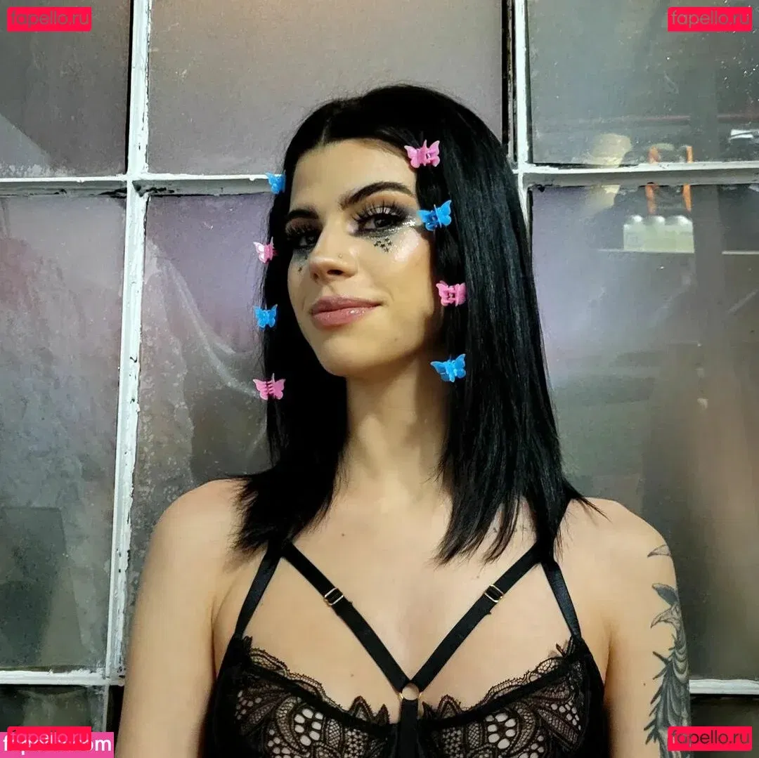 ellathrasher Onlyfans Photo Gallery 