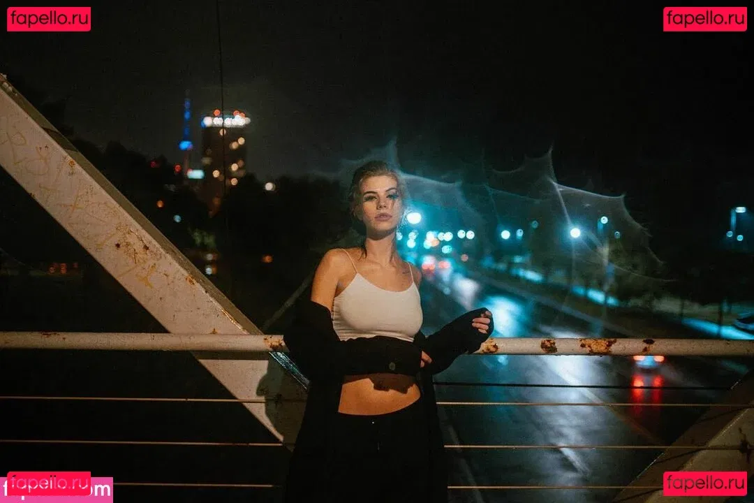 ellathrasher Onlyfans Photo Gallery 