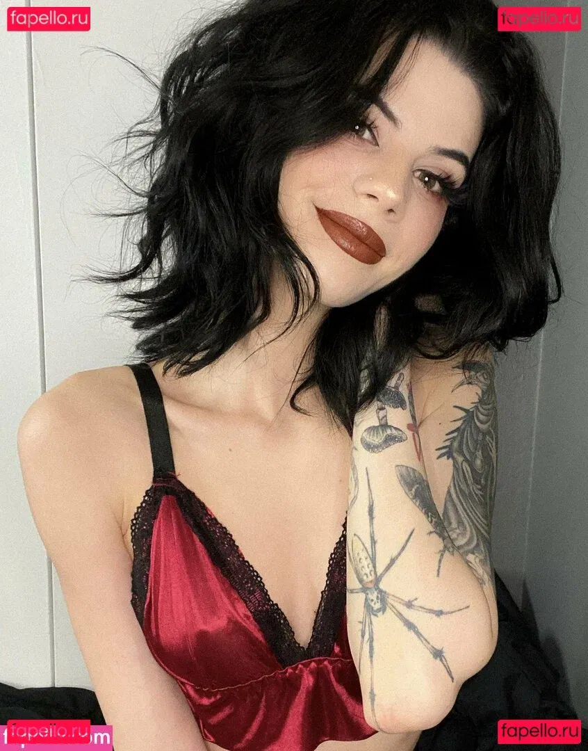 ellathrasher Onlyfans Photo Gallery 