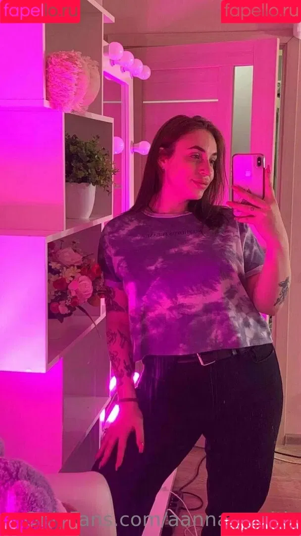 aannaasmith Onlyfans Photo Gallery 