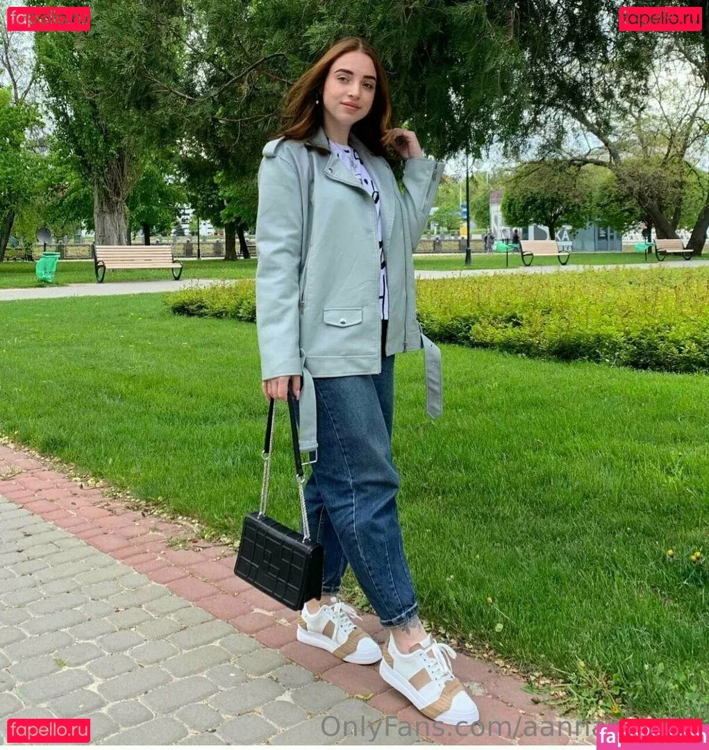 aannaasmith Onlyfans Photo Gallery 