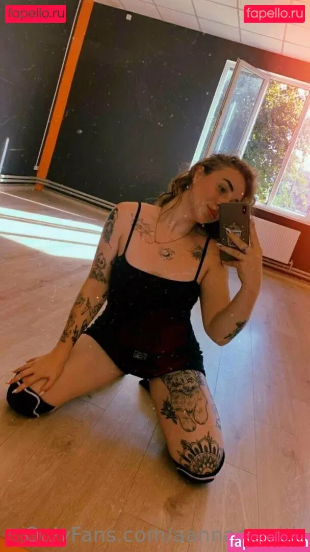 aannaasmith Onlyfans Photo Gallery 