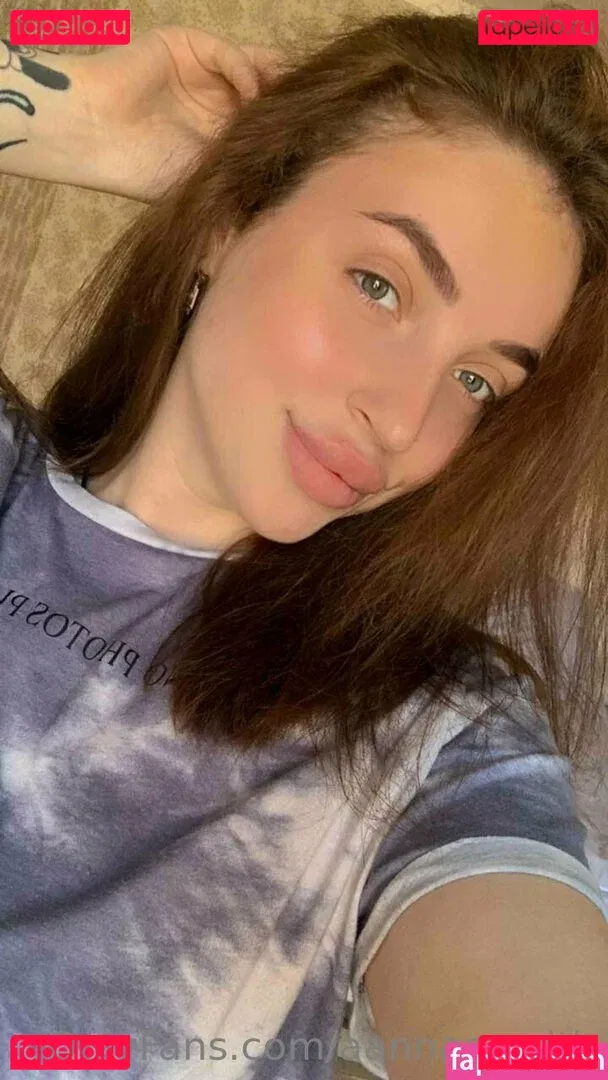 aannaasmith Onlyfans Photo Gallery 