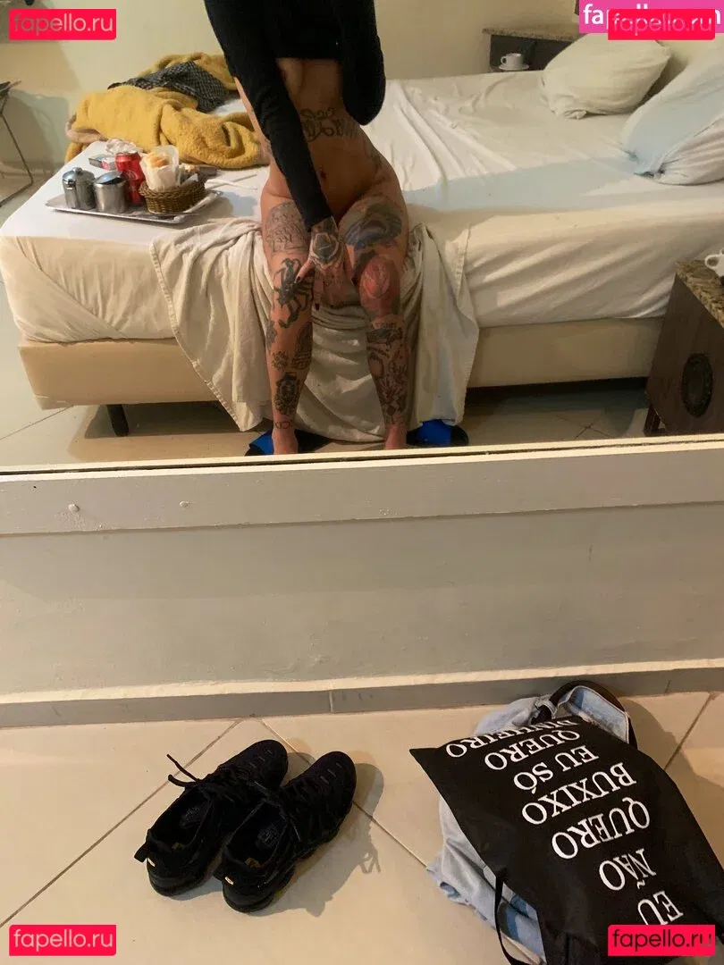 Psiubabi Onlyfans Photo Gallery 