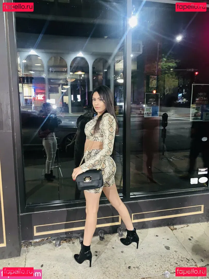 msserenasantos Onlyfans Photo Gallery 