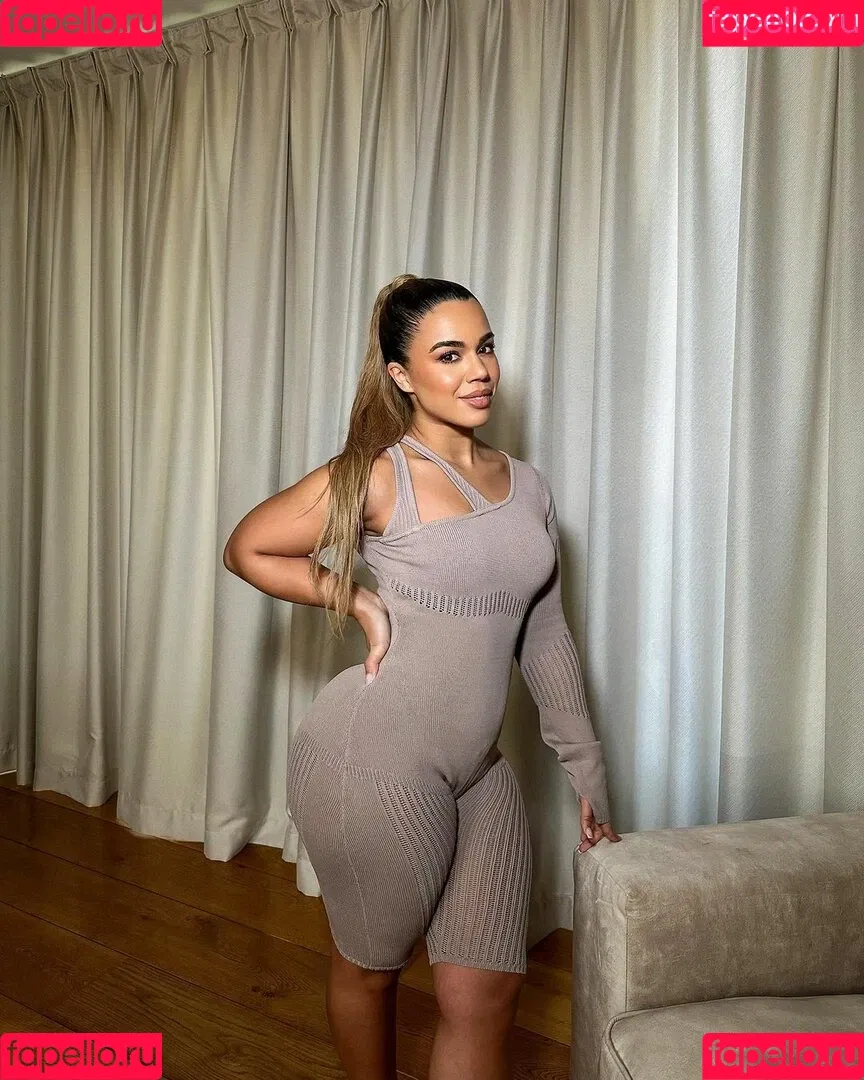 fitforcalis Onlyfans Photo Gallery 