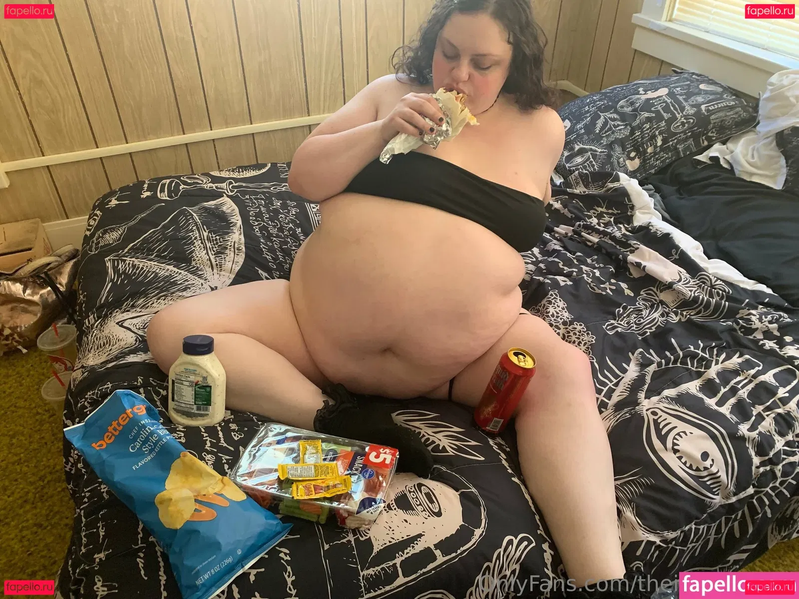 theillusiveham Onlyfans Photo Gallery 