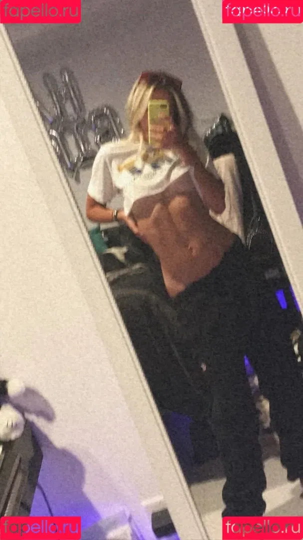 Noah Cyrus Onlyfans Photo Gallery 