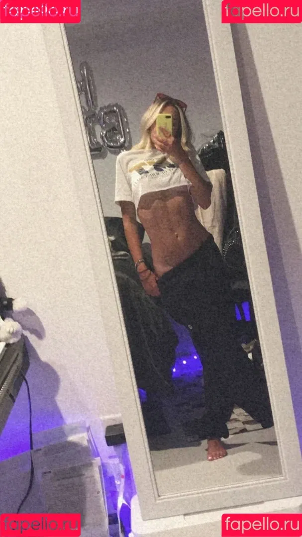Noah Cyrus Onlyfans Photo Gallery 
