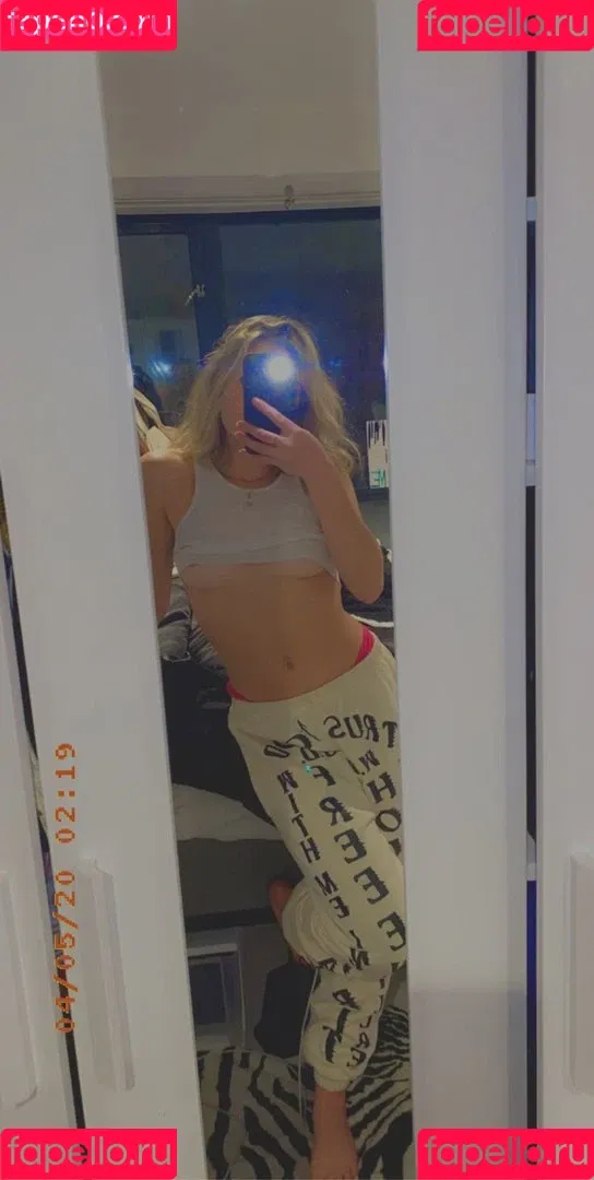 Noah Cyrus Onlyfans Photo Gallery 