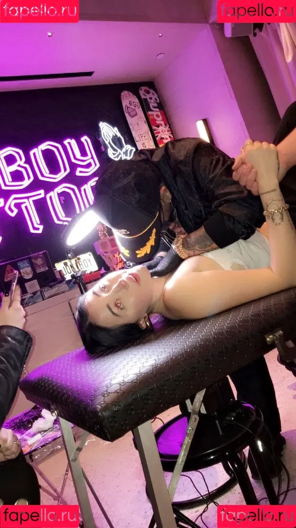 Noah Cyrus Onlyfans Photo Gallery 