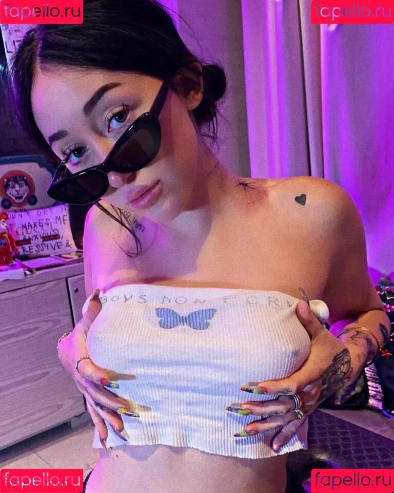 Noah Cyrus Onlyfans Photo Gallery 