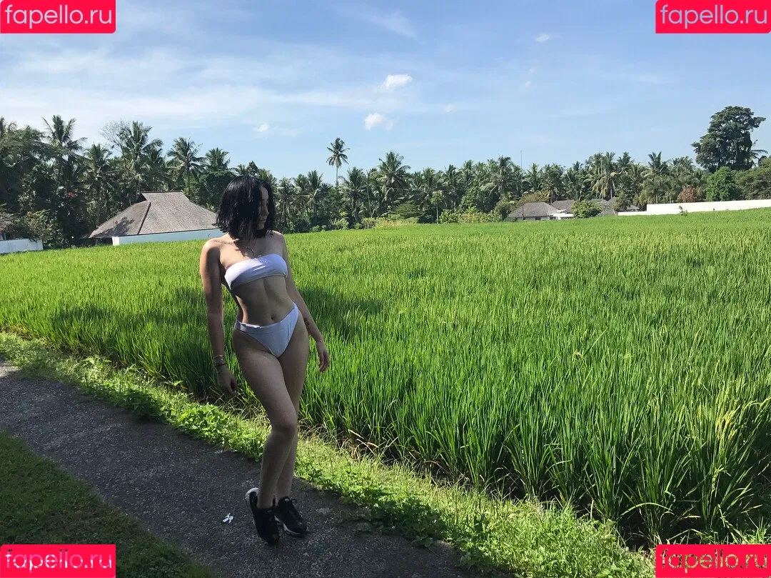 Noah Cyrus Onlyfans Photo Gallery 
