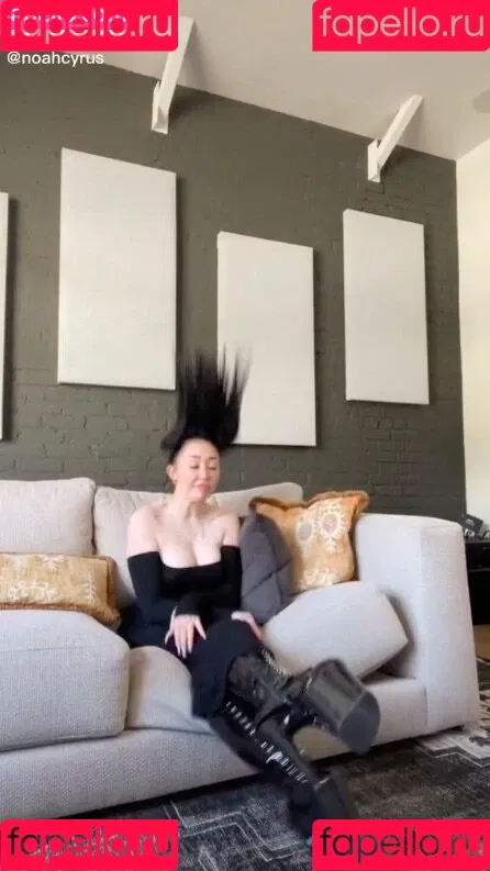 Noah Cyrus Onlyfans Photo Gallery 