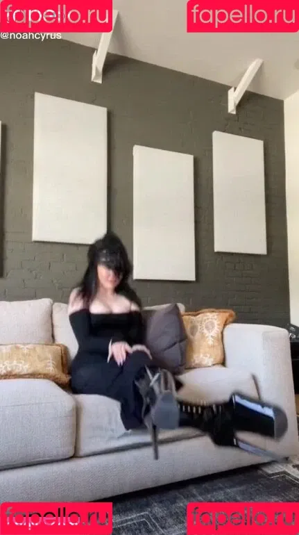 Noah Cyrus Onlyfans Photo Gallery 