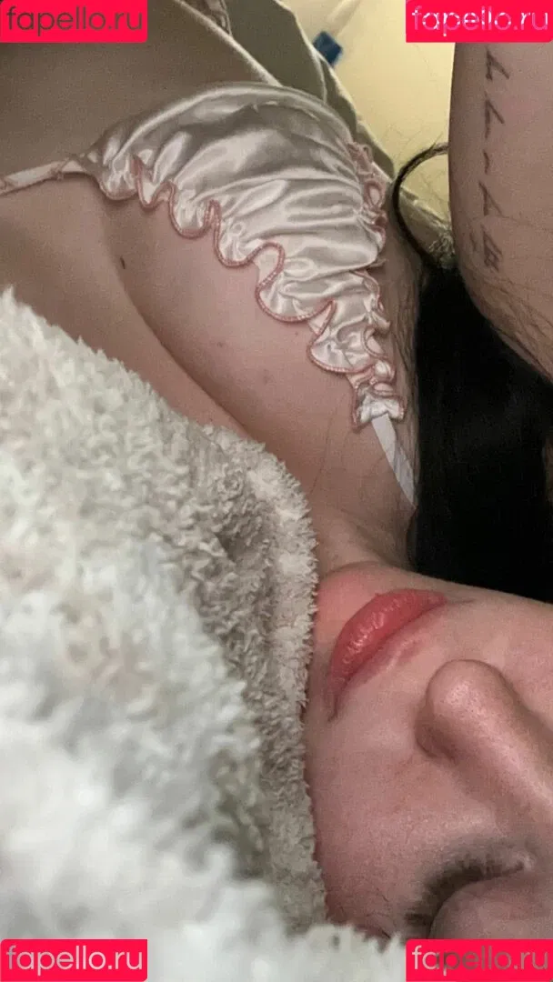 Noah Cyrus Onlyfans Photo Gallery 
