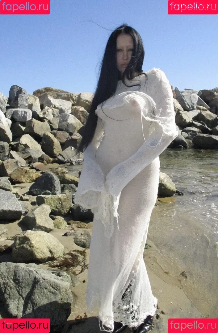Noah Cyrus Onlyfans Photo Gallery 