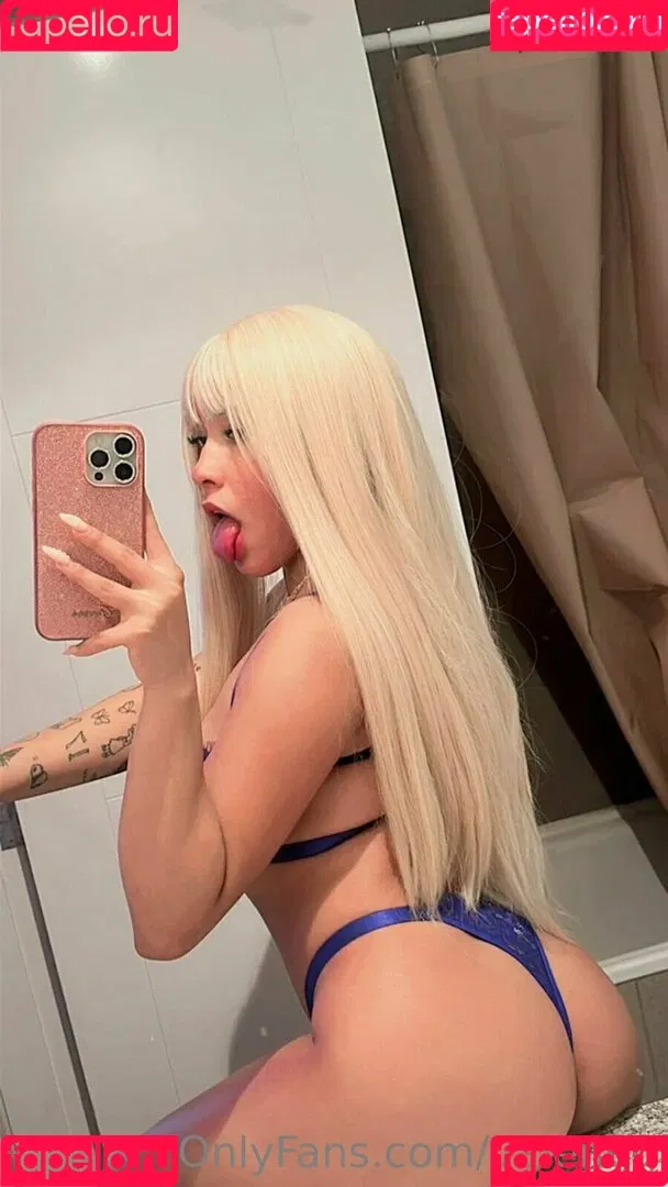 valengg Onlyfans Photo Gallery 