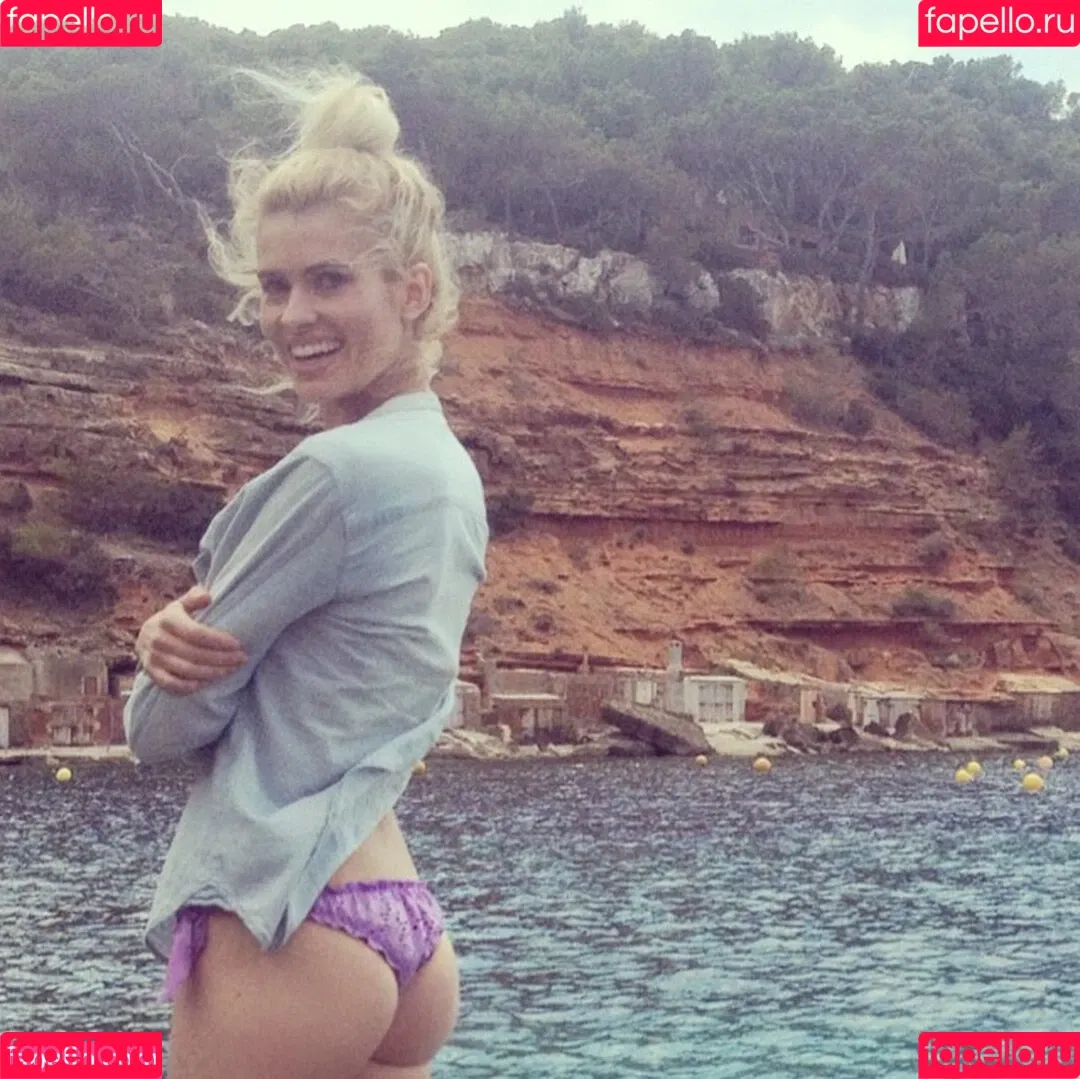 Adriana Abenia Onlyfans Photo Gallery 